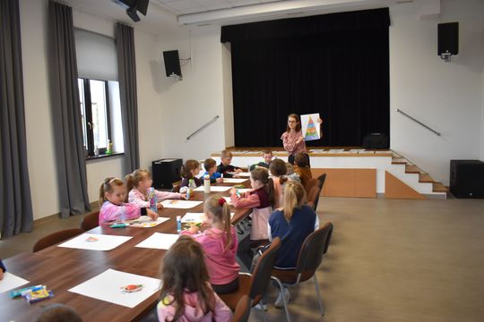 Uczniowie ze Szkoły Podstawowej w Żółkiewce odwiedzili bibliotekę [GALERIA ZDJĘĆ]