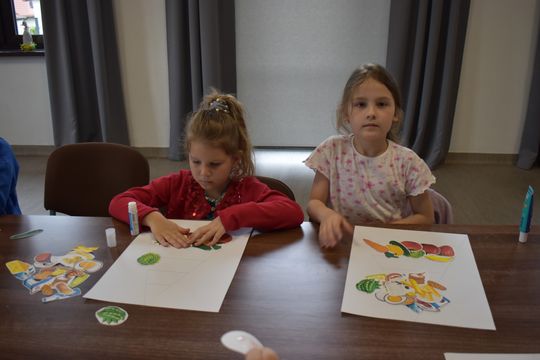 Uczniowie ze Szkoły Podstawowej w Żółkiewce odwiedzili bibliotekę [GALERIA ZDJĘĆ]