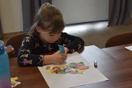 Uczniowie ze Szkoły Podstawowej w Żółkiewce odwiedzili bibliotekę [GALERIA ZDJĘĆ]