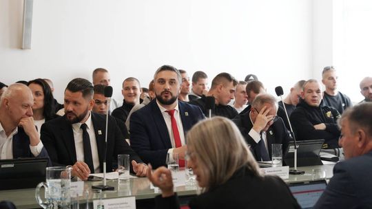 Nadzwyczajna sesja Rady Miasta Chełm w sprawie obecności cudzoziemców w mieście [GALERIA ZDJĘĆ]