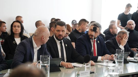 Nadzwyczajna sesja Rady Miasta Chełm w sprawie obecności cudzoziemców w mieście [GALERIA ZDJĘĆ]