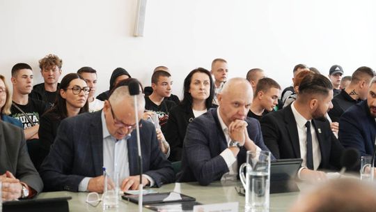 Nadzwyczajna sesja Rady Miasta Chełm w sprawie obecności cudzoziemców w mieście [GALERIA ZDJĘĆ]