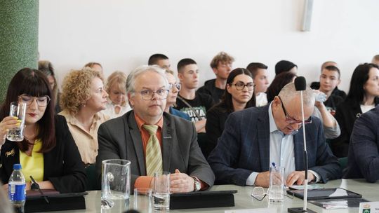 Nadzwyczajna sesja Rady Miasta Chełm w sprawie obecności cudzoziemców w mieście [GALERIA ZDJĘĆ]