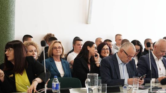 Nadzwyczajna sesja Rady Miasta Chełm w sprawie obecności cudzoziemców w mieście [GALERIA ZDJĘĆ]