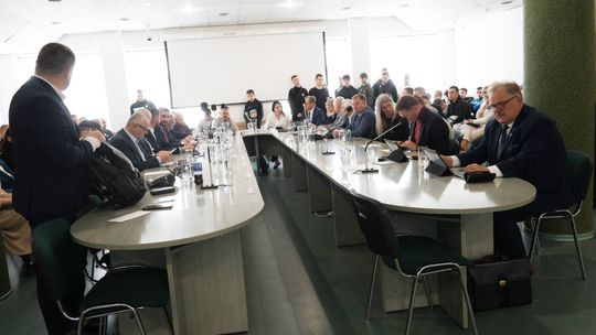 Nadzwyczajna sesja Rady Miasta Chełm w sprawie obecności cudzoziemców w mieście [GALERIA ZDJĘĆ]