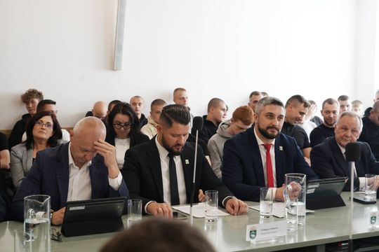 Nadzwyczajna sesja Rady Miasta Chełm w sprawie obecności cudzoziemców w mieście [GALERIA ZDJĘĆ]