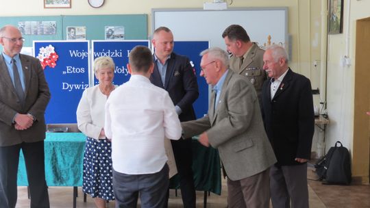 Dubienka. I Wojewódzki Konkurs Etos 27 Wołyńskiej Dywizji Piechoty Armii Krajowej [GALERIA ZDJĘĆ]