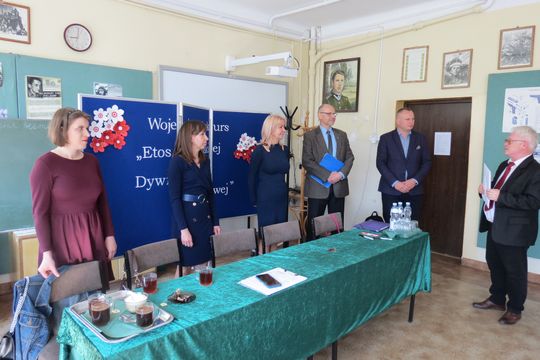 Dubienka. I Wojewódzki Konkurs Etos 27 Wołyńskiej Dywizji Piechoty Armii Krajowej [GALERIA ZDJĘĆ]