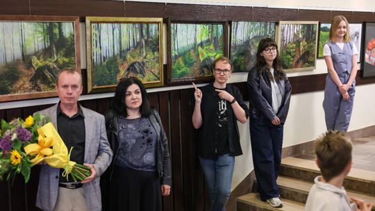 Plenerowe Reminiscencje – wystawa grupy artystycznej Alternatywa w Chełmskim Domu Kultury [GALERIA ZDJĘĆ]