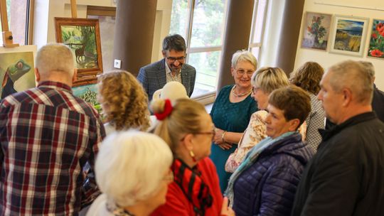 Plenerowe Reminiscencje – wystawa grupy artystycznej Alternatywa w Chełmskim Domu Kultury [GALERIA ZDJĘĆ]