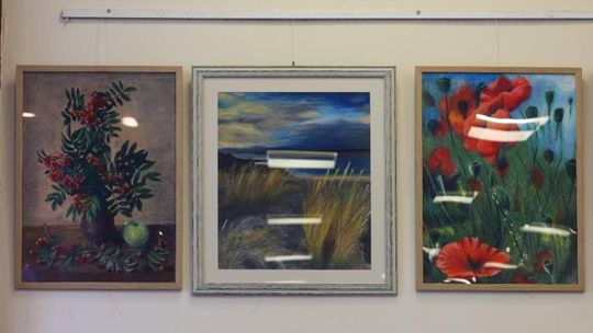 Plenerowe Reminiscencje – wystawa grupy artystycznej Alternatywa w Chełmskim Domu Kultury [GALERIA ZDJĘĆ]