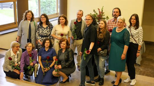 Plenerowe Reminiscencje – wystawa grupy artystycznej Alternatywa w Chełmskim Domu Kultury [GALERIA ZDJĘĆ]