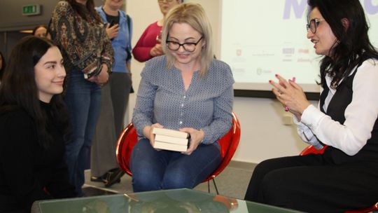 Spotkanie z Magdą Stachulą – znaną autorkę thrillerów psychologicznych [GALERIA ZDJĘĆ]