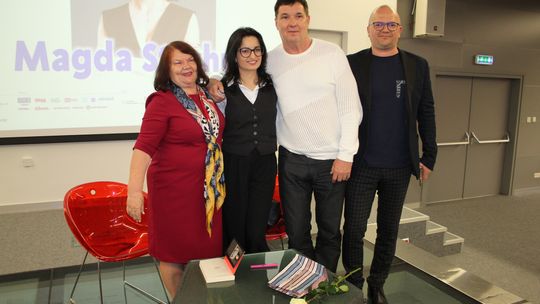 Spotkanie z Magdą Stachulą – znaną autorkę thrillerów psychologicznych [GALERIA ZDJĘĆ]