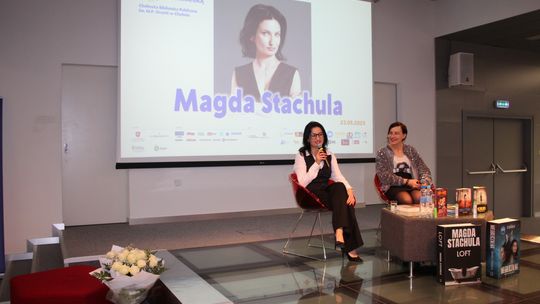 Spotkanie z Magdą Stachulą – znaną autorkę thrillerów psychologicznych [GALERIA ZDJĘĆ]