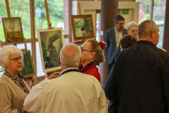 Plenerowe Reminiscencje – wystawa grupy artystycznej Alternatywa w Chełmskim Domu Kultury [GALERIA ZDJĘĆ]