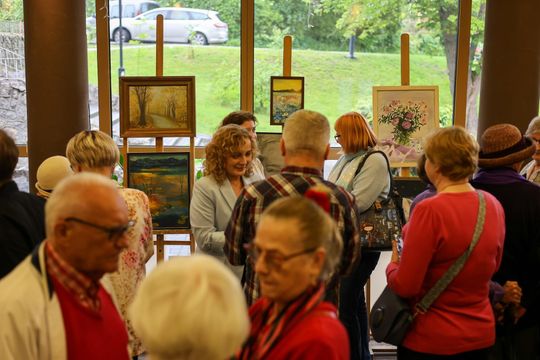Plenerowe Reminiscencje – wystawa grupy artystycznej Alternatywa w Chełmskim Domu Kultury [GALERIA ZDJĘĆ]