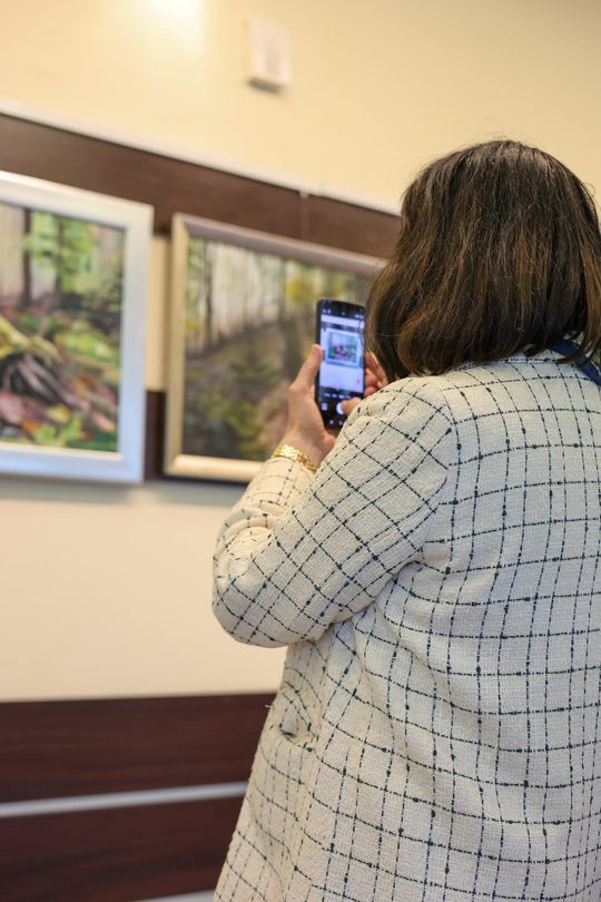 Plenerowe Reminiscencje – wystawa grupy artystycznej Alternatywa w Chełmskim Domu Kultury [GALERIA ZDJĘĆ]