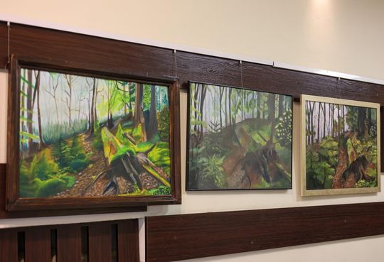 Plenerowe Reminiscencje – wystawa grupy artystycznej Alternatywa w Chełmskim Domu Kultury [GALERIA ZDJĘĆ]