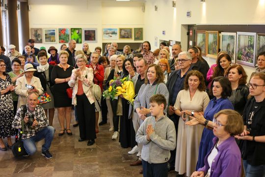 Plenerowe Reminiscencje – wystawa grupy artystycznej Alternatywa w Chełmskim Domu Kultury [GALERIA ZDJĘĆ]