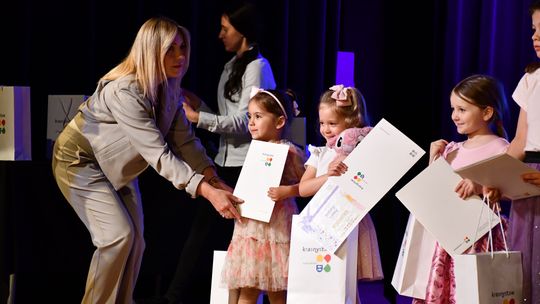 Krasnystaw. Rozstrzygnięcie konkursu plastycznego: Moja Mama Superbohaterka [GALERIA ZDJĘĆ]