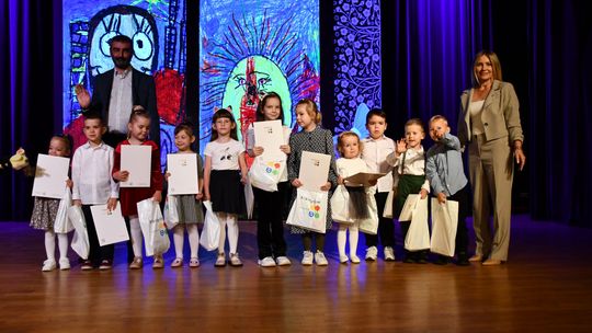 Krasnystaw. Rozstrzygnięcie konkursu plastycznego: Moja Mama Superbohaterka [GALERIA ZDJĘĆ]