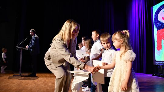 Krasnystaw. Rozstrzygnięcie konkursu plastycznego: Moja Mama Superbohaterka [GALERIA ZDJĘĆ]