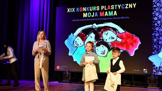 Krasnystaw. Rozstrzygnięcie konkursu plastycznego: Moja Mama Superbohaterka [GALERIA ZDJĘĆ]