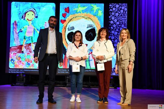 Krasnystaw. Rozstrzygnięcie konkursu plastycznego: Moja Mama Superbohaterka [GALERIA ZDJĘĆ]