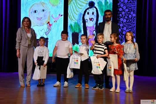 Krasnystaw. Rozstrzygnięcie konkursu plastycznego: Moja Mama Superbohaterka [GALERIA ZDJĘĆ]