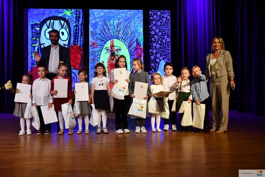 Krasnystaw. Rozstrzygnięcie konkursu plastycznego: Moja Mama Superbohaterka [GALERIA ZDJĘĆ]