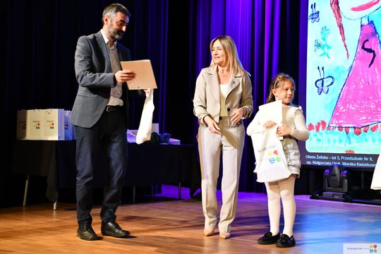 Krasnystaw. Rozstrzygnięcie konkursu plastycznego: Moja Mama Superbohaterka [GALERIA ZDJĘĆ]