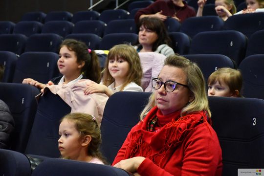 Krasnystaw. Rozstrzygnięcie konkursu plastycznego: Moja Mama Superbohaterka [GALERIA ZDJĘĆ]