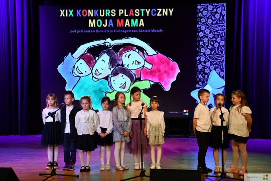 Krasnystaw. Rozstrzygnięcie konkursu plastycznego: Moja Mama Superbohaterka [GALERIA ZDJĘĆ]