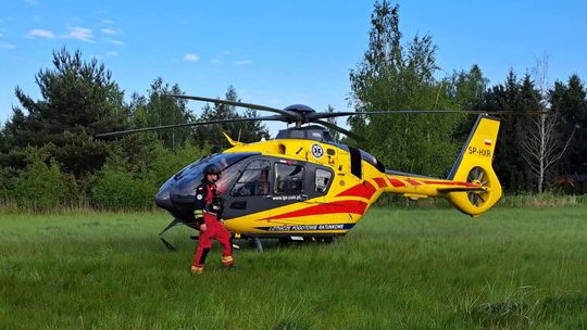 Wędkarz śmigłowcem LPR zabrany do szpitala. Łowił z łódki na Jeziorze Wytyckim [ZDJĘCIA]