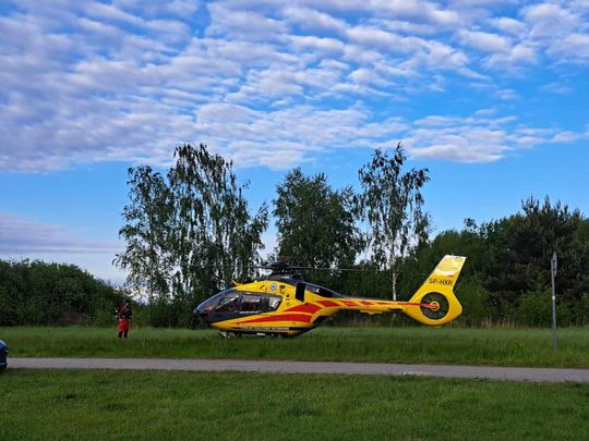 Wędkarz śmigłowcem LPR zabrany do szpitala. Łowił z łódki na Jeziorze Wytyckim [ZDJĘCIA]