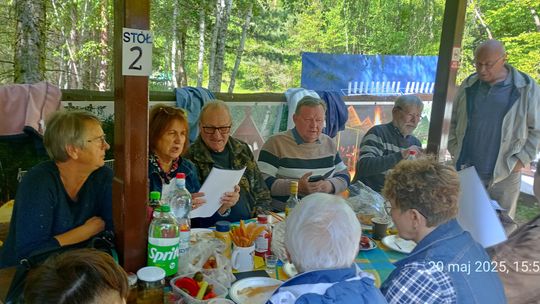 Seniorzy z Chełma bawili się w Kumowej Dolinie! [ZDJĘCIA]