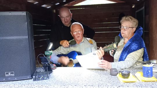 Seniorzy z Chełma bawili się w Kumowej Dolinie! [ZDJĘCIA]