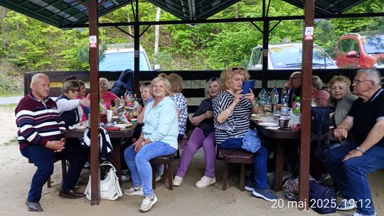 Seniorzy z Chełma bawili się w Kumowej Dolinie! [ZDJĘCIA]