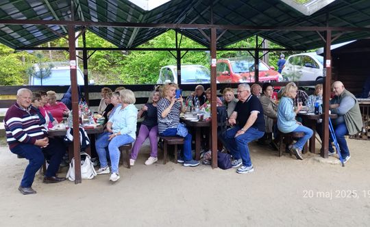 Seniorzy z Chełma bawili się w Kumowej Dolinie! [ZDJĘCIA]