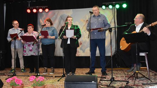 I Regionalny Przegląd Pieśni Maryjnych „Dla Maryi” w Sawinie [GALERIA ZDJĘĆ]