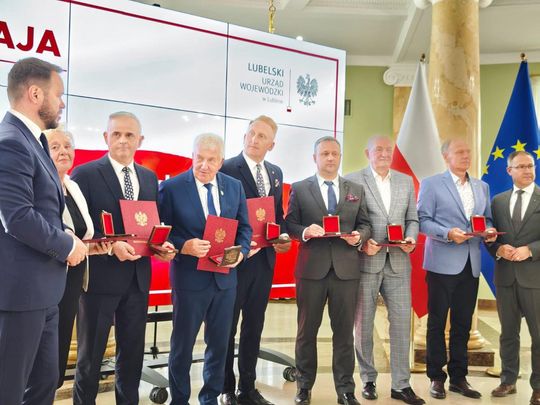 Region. Ci samorządowcy z naszego regionu zostali wyróżnieni przez wojewodę [GALERIA ZDJĘĆ]