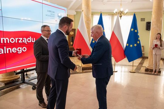 Region. Ci samorządowcy z naszego regionu zostali wyróżnieni przez wojewodę [GALERIA ZDJĘĆ]