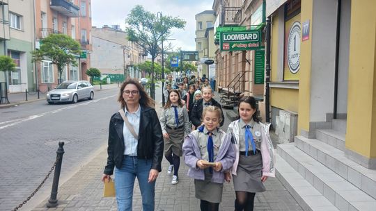 Chełm. Akcja Głośnego Czytania Poezji Jana Kochanowskiego [GALERIA ZDJĘĆ]