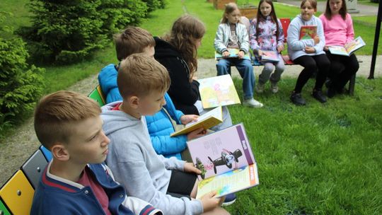 Chełm. Akcja Głośnego Czytania Poezji Jana Kochanowskiego [GALERIA ZDJĘĆ]