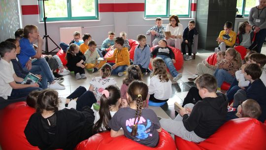 Chełm. Akcja Głośnego Czytania Poezji Jana Kochanowskiego [GALERIA ZDJĘĆ]