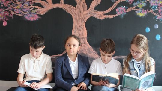 Chełm. Akcja Głośnego Czytania Poezji Jana Kochanowskiego [GALERIA ZDJĘĆ]