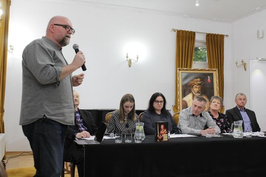 Centrum Kultury w Siennicy Różanej Centrum Kultury w Siennicy Różanej