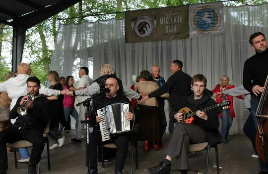 Centrum Kultury w Siennicy Różanej Centrum Kultury w Siennicy Różanej