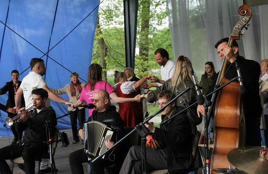 Centrum Kultury w Siennicy Różanej Centrum Kultury w Siennicy Różanej